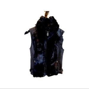 Guess: Black Faux Fur Vest-XS